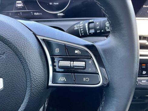 Certified 2026 Kia Seltos EX FWD image 23