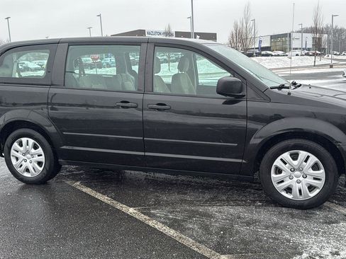 Used 2015 Dodge Grand Caravan American Value Package w/ UConnect Hands-Free Group image 3