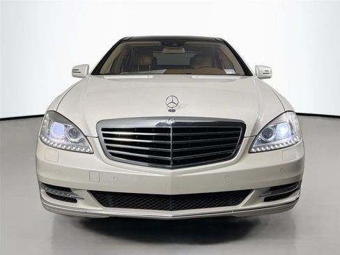 Used 2012 Mercedes-Benz S 550 4MATIC image 2