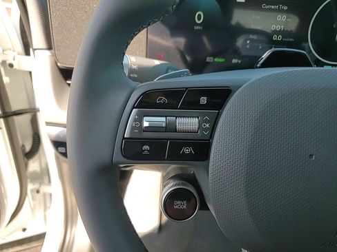 New 2025 Hyundai Ioniq 5 SEL image 17