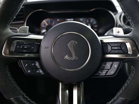 Used 2021 Ford Mustang Shelby GT500 w/ Technology Package image 33