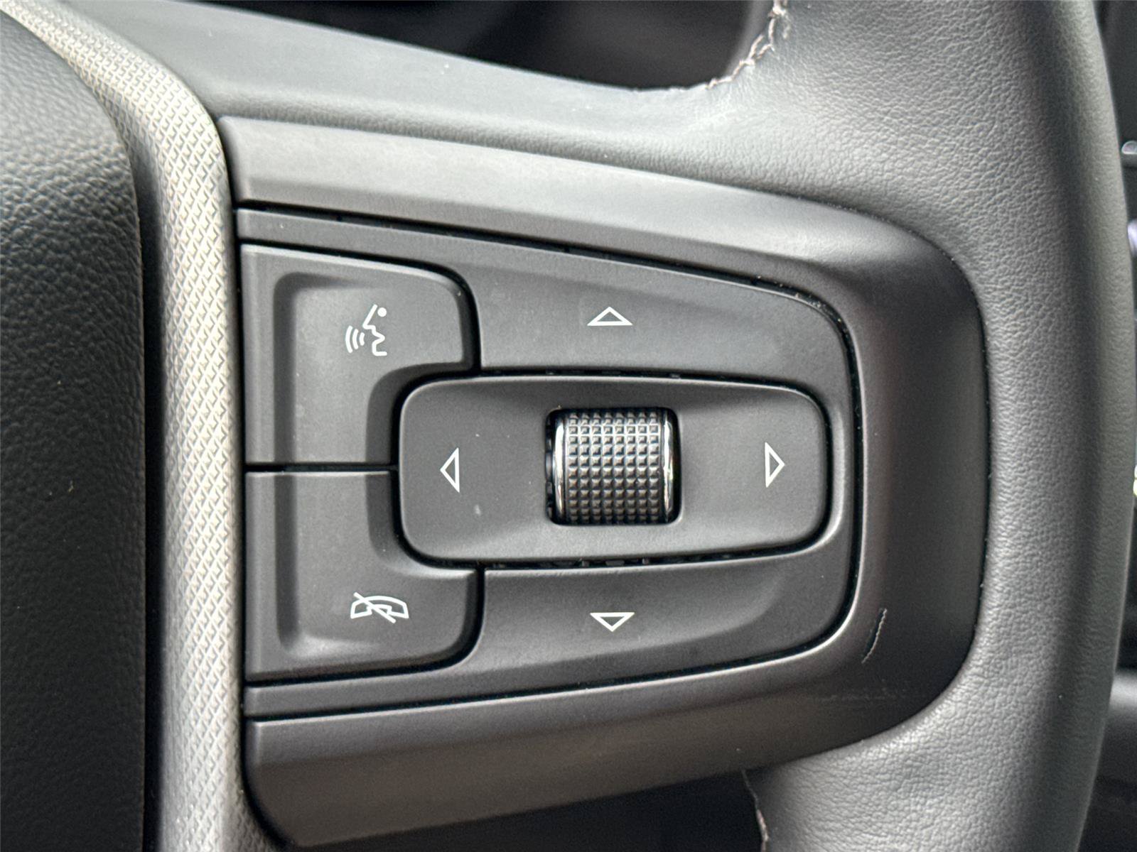 Certified 2023 GMC Yukon Denali AWD/4WD image 11