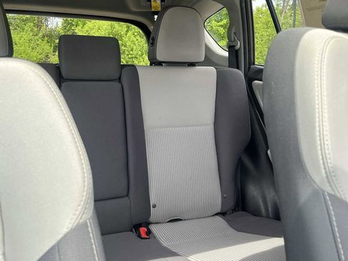 Used 2015 Toyota RAV4 XLE AWD/4WD image 27