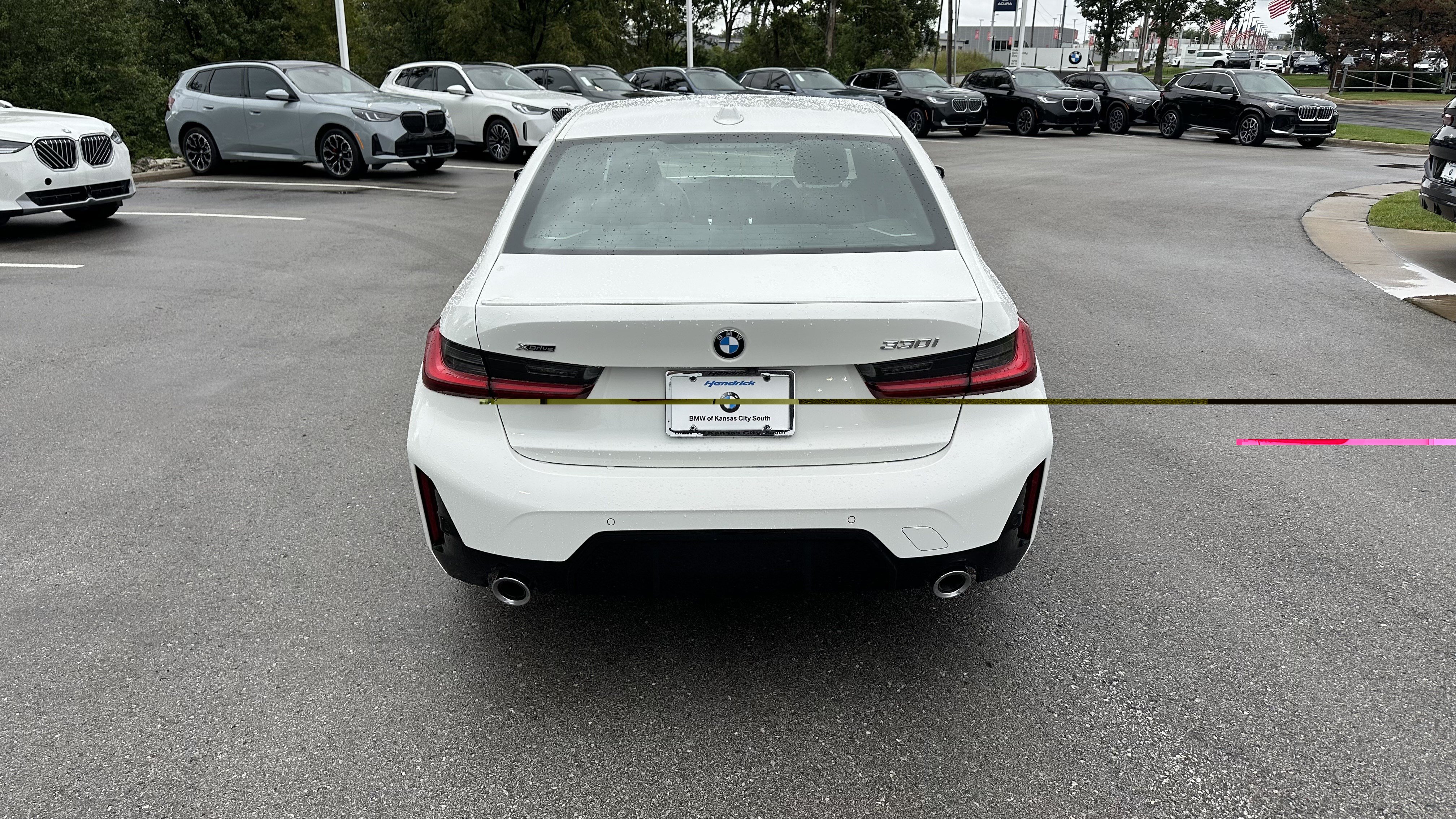 Certified 2026 BMW 330i xDrive Sedan w/ M Sport Package AWD/4WD image 9