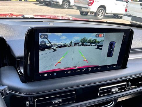 Used 2025 Lincoln Aviator 2WD w/ Jet Appearance Package image 17
