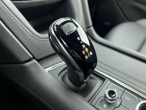 Used 2025 Cadillac XT5 Luxury image 16