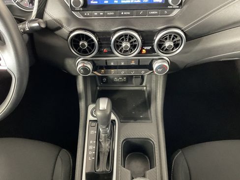 Used 2024 Nissan Sentra SV FWD image 14
