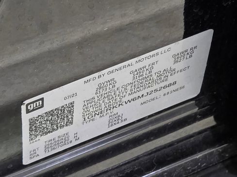Used 2021 Chevrolet Traverse Premier w/ Redline Edition FWD image 24
