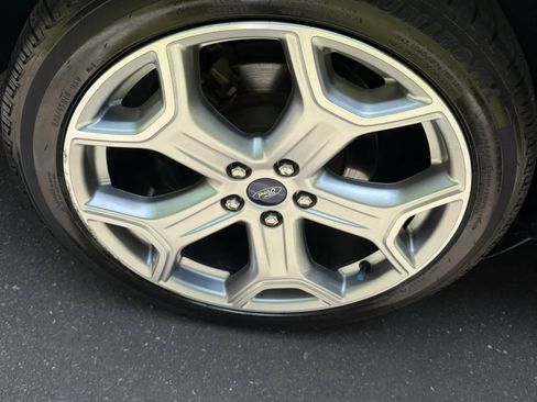 Used 2018 Ford Escape Titanium w/ Ford Safe & Smart Package FWD image 32