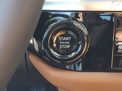 New 2026 Nissan Pathfinder Platinum image 10