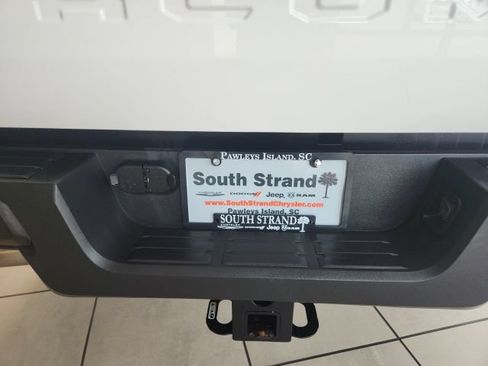 Used 2024 Toyota Tacoma SR AWD/4WD image 9