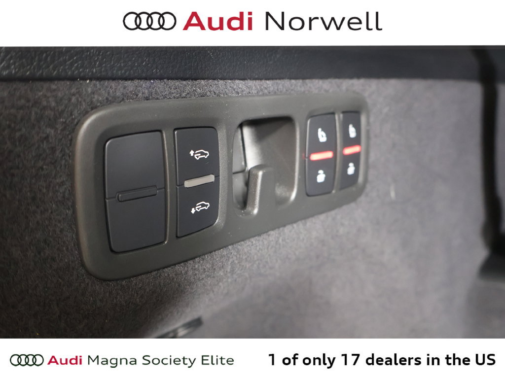 Used 2025 Audi Q7 3.0T Prestige AWD/4WD image 17