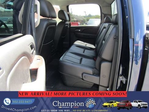 Used 2010 GMC Sierra 1500 SLT w/ SLT Convenience Package AWD/4WD image 9