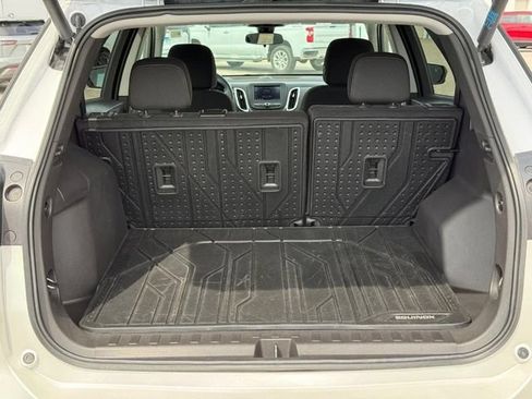 Used 2024 Chevrolet Equinox LT w/ LPO, Floor Liner Package FWD image 6