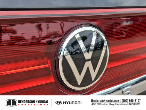Used 2024 Volkswagen Atlas SE FWD image 11