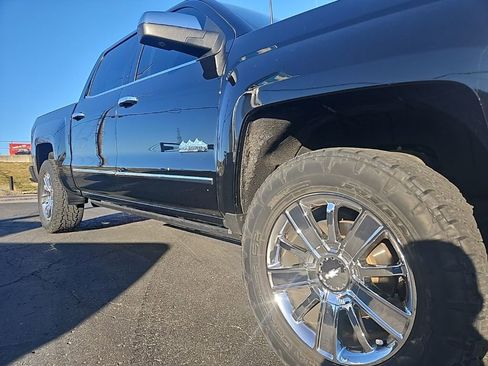 Used 2015 Chevrolet Silverado 1500 High Country w/ High Country Premium Package image 6