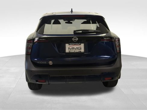 Certified 2025 Nissan Kicks SV FWD image 7