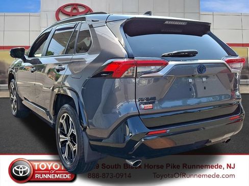 Used 2023 Toyota RAV4 XSE w/ Weather Package AWD/4WD image 4