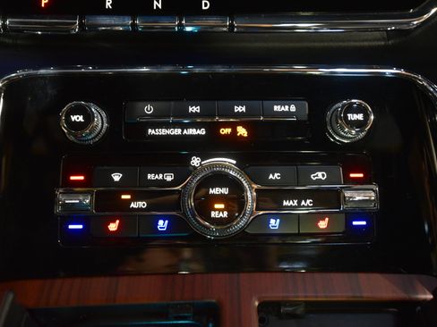 Used 2023 Lincoln Navigator Reserve image 41