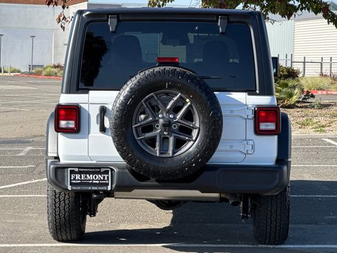 New 2026 Jeep Wrangler Unlimited Sport AWD/4WD image 4