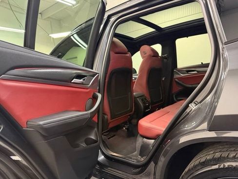Used 2024 BMW X3 M40i AWD/4WD image 33