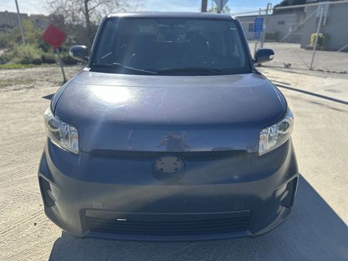 Used 2012 Scion xB image 2