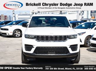 New 2025 Jeep Grand Cherokee Laredo X w/ Luxury Tech Group I video 2