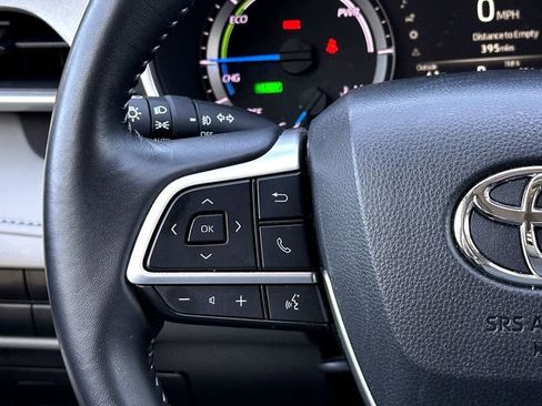 Certified 2025 Toyota Highlander XLE image 24