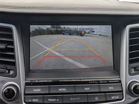 Used 2018 Hyundai Tucson SEL Plus image 19