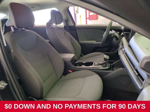 Used 2025 Kia K4 FWD image 28