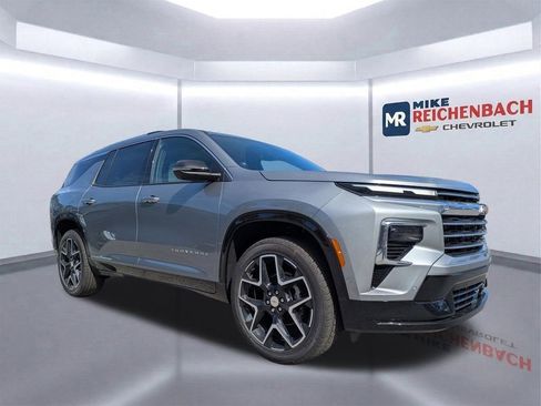 New 2026 Chevrolet Traverse High Country image 2