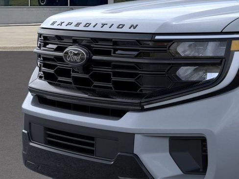 New 2025 Ford Expedition Platinum w/ Stealth Performance Package image 17