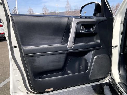 Used 2021 Toyota 4Runner SR5 image 20