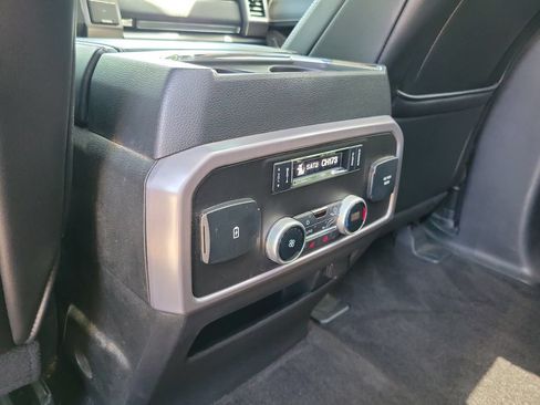 Used 2018 Ford Expedition Platinum RWD image 14