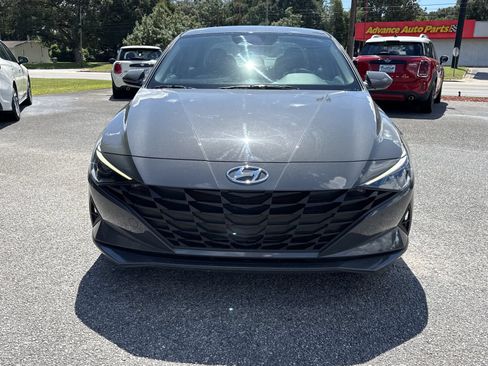 Used 2023 Hyundai Elantra SEL FWD image 8