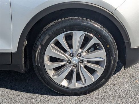 Used 2020 Buick Encore Preferred w/ Safety Package image 13
