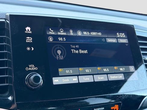 Used 2023 Honda Passport TrailSport image 15