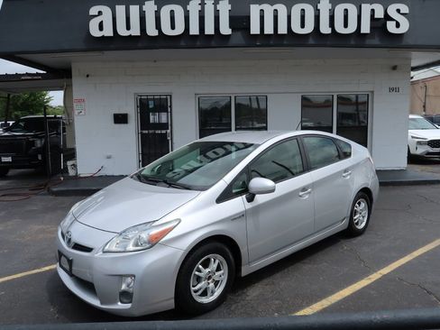 Used 2011 Toyota Prius Two FWD image 1