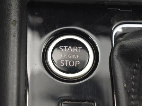 Used 2023 Nissan Kicks SR w/ SR Premium Package image 28