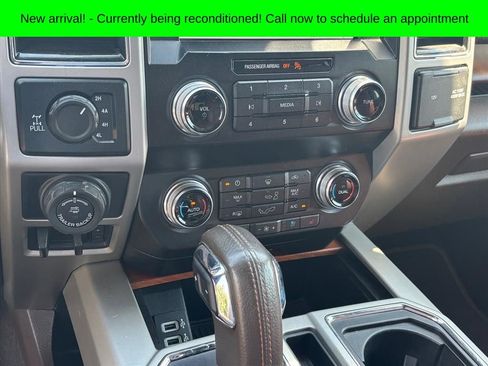 Used 2019 Ford F150 King Ranch w/ Equipment Group 601A Luxury AWD/4WD image 18
