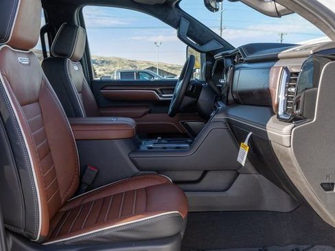 New 2026 GMC Sierra 3500 Denali Ultimate image 7