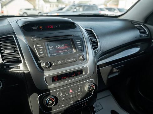 Used 2014 Kia Sorento LX w/ Premium Package image 20