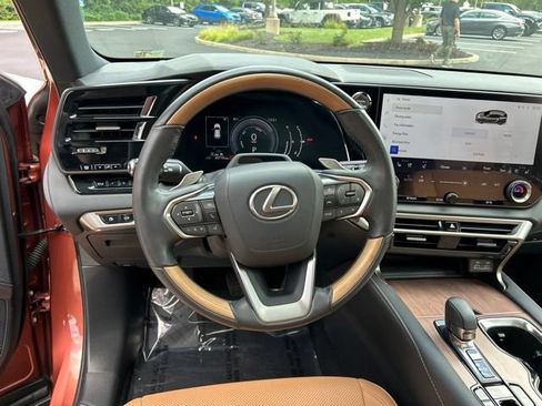 Used 2024 Lexus RX 350h w/ Convenience Package AWD/4WD image 12