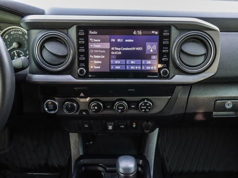 Used 2020 Toyota Tacoma TRD Sport image 23