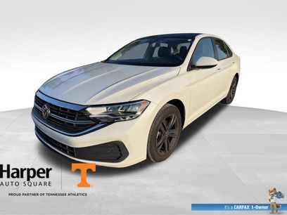 Used 2024 Volkswagen Jetta SE w/ Panoramic Sunroof Package