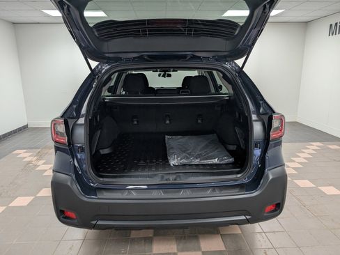 Used 2025 Subaru Outback Premium image 20