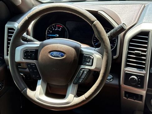 Used 2019 Ford F350 King Ranch w/ King Ranch Ultimate Package AWD/4WD image 12
