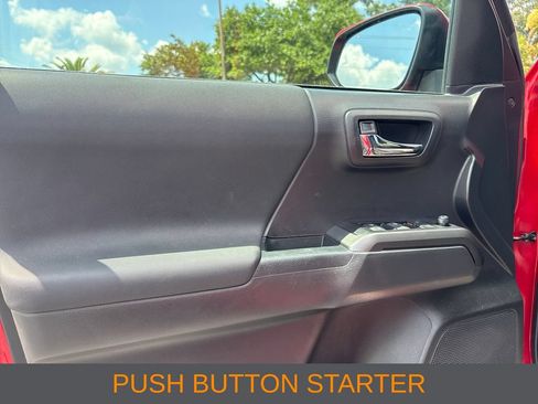 Used 2022 Toyota Tacoma TRD Off-Road w/ Technology Package RWD image 3
