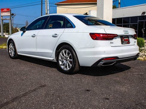 Used 2023 Audi A4 2.0T Premium w/ Convenience Package AWD/4WD image 4