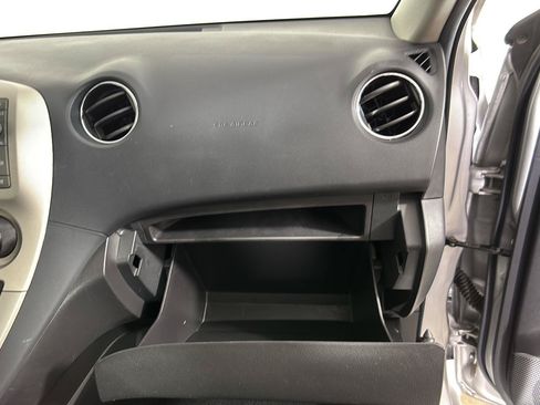 Used 2009 Toyota Matrix S AWD/4WD image 25